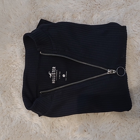 Black Ribbed Cropped Zipper Hollister Long Sleeve Tee - Picture 5 of 5